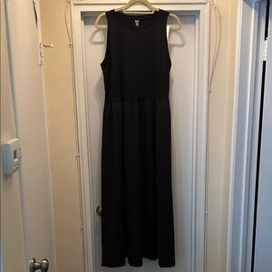 Lou & Grey Black Maxi Dress